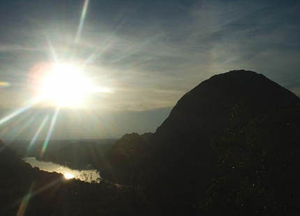 Atardecer en el cerro Inirida